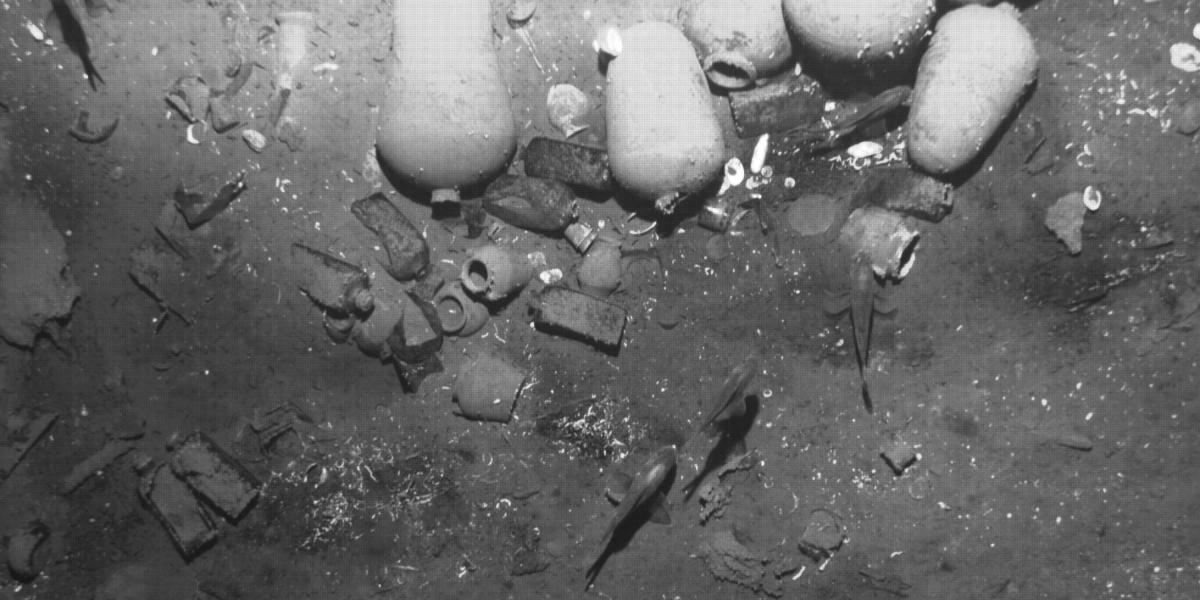 El galeón San José fue hundido por piratas ingleses en 1708. La imagen muestra los restos encontrados a 600 metros de profundidad.