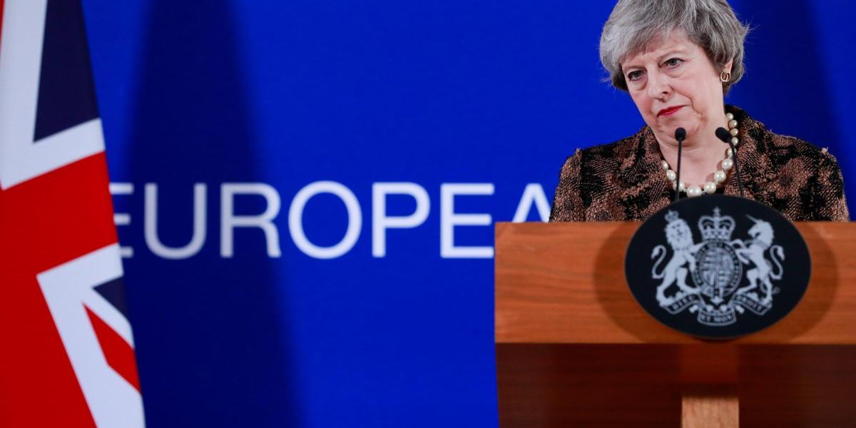 La primera ministra británica, Theresa May, durante la cumbre europea en la que no pudo obtener una modificación al acuerdo del 'brexit'.