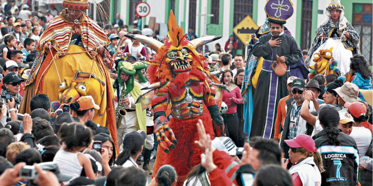 El ícono del festival es la llegada de los Reyes Magos al barrio.