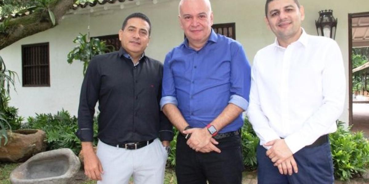 Los concejales Fernando Tamayo, en el centro; Flówer Rojas y Óscar Ruiz.