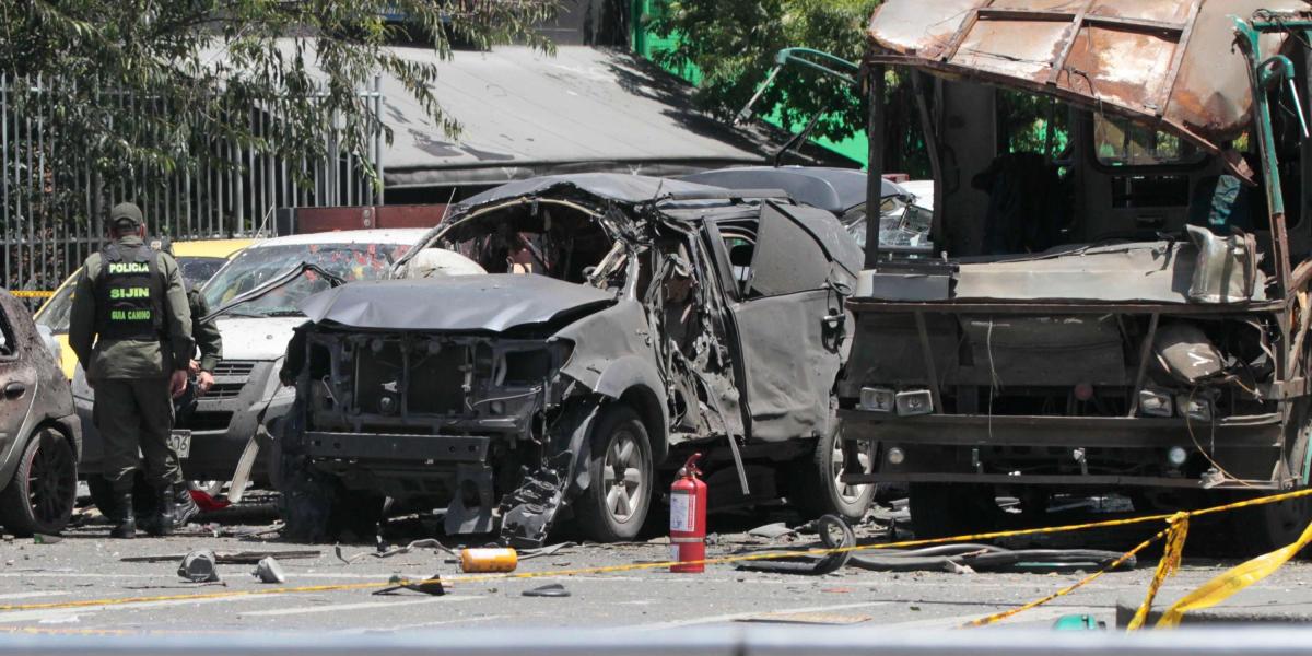 Esta imagen corresponde al atentado contra el exministro Fernando Londoño en la calle 74 con Caracas.