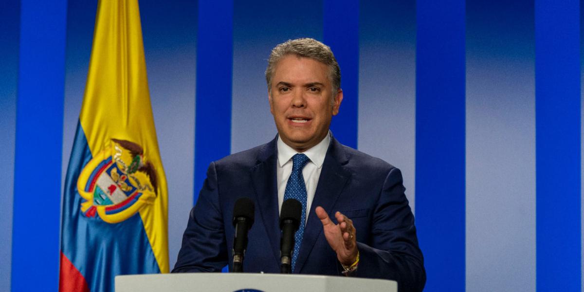 El presidente Duque condenó el atentado en la Escuela de Policía General Santander e hizo un llamado a los colombianos para que juntos venzan el terrorismo.