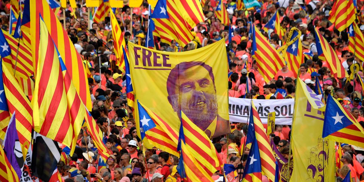 En las manifestaciones del 11 de septiembre de 2018 cientos de personas reclamaban la libertad del líder catalán Oriol Junqueras.