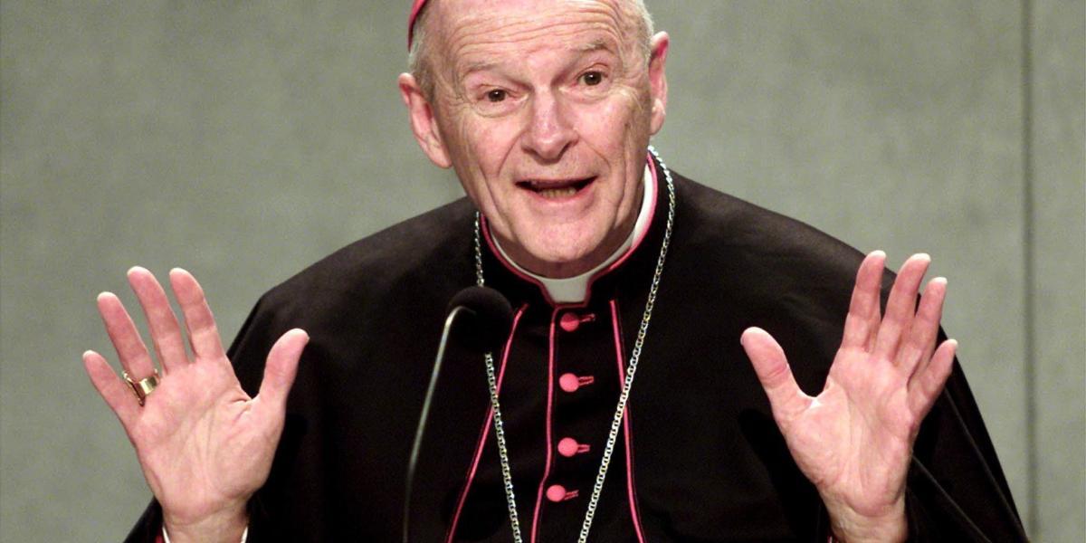 La Congregación para la Doctrina de la Fe consideró al cardenal Theodore McCarrick culpable de violación a menores y adultos, con agravante de abuso de poder.