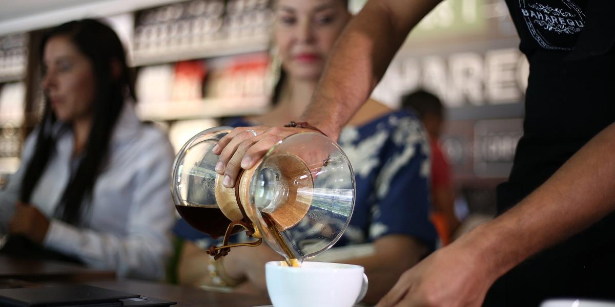 Se puede degustar el café Bahareque, premiado a nivel mundial, así como ediciones origen.