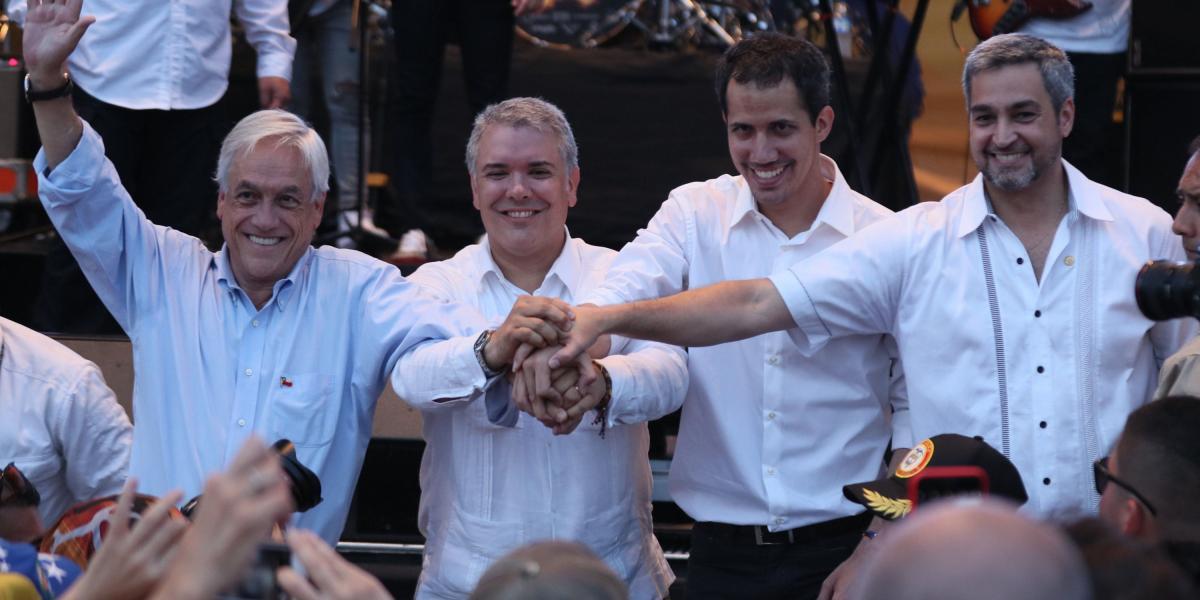 (I-d) El presidente de Chile, Sebastián Piñera; el presidente de Colombia, Iván Duque; el jefe del Parlamento venezolano, Juan Guaidó; el presidente de Paraguay, Mario Abdo Benitez, participan en el concierto por Venezuela en Cúcuta (Colombia).