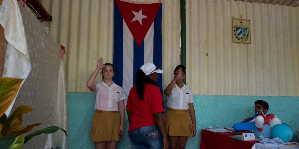 Los ciudadanos cubanos votaron en un referendo el domingo aprobar la nueva Constitución.