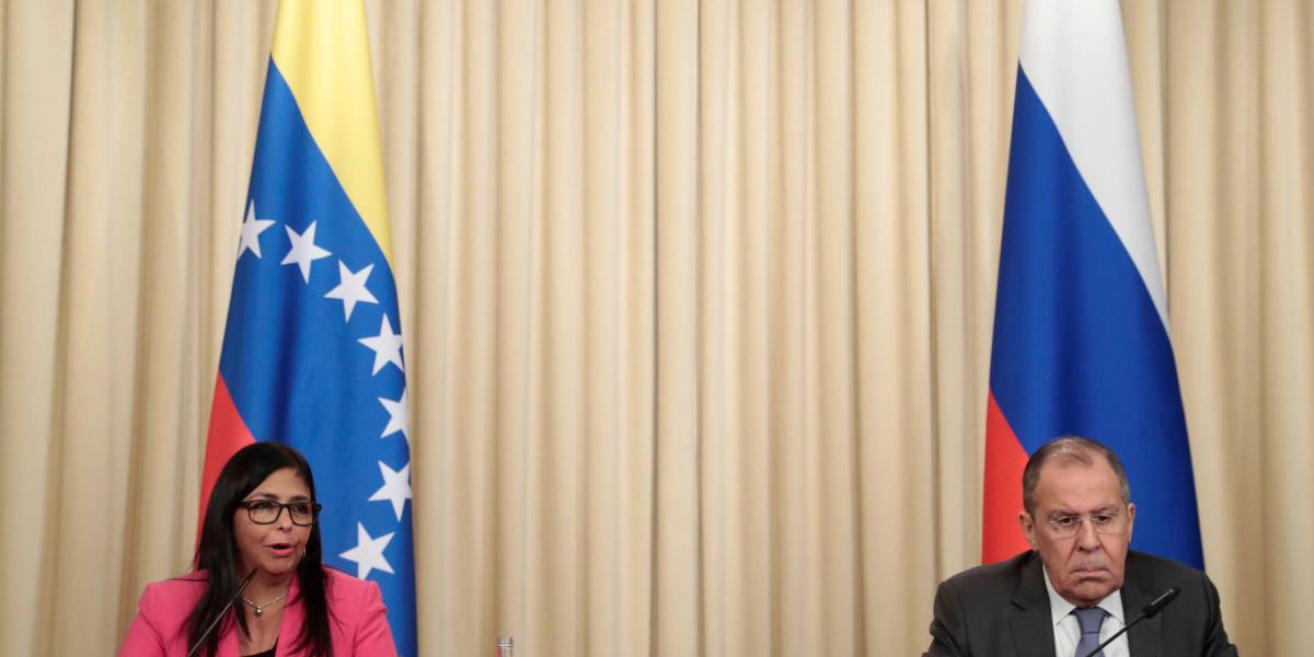 La vicepresidenta de Venezuela, Delcy Rodríguez y el canciller ruso Serguei Lavrov, en una reunión en Moscú.