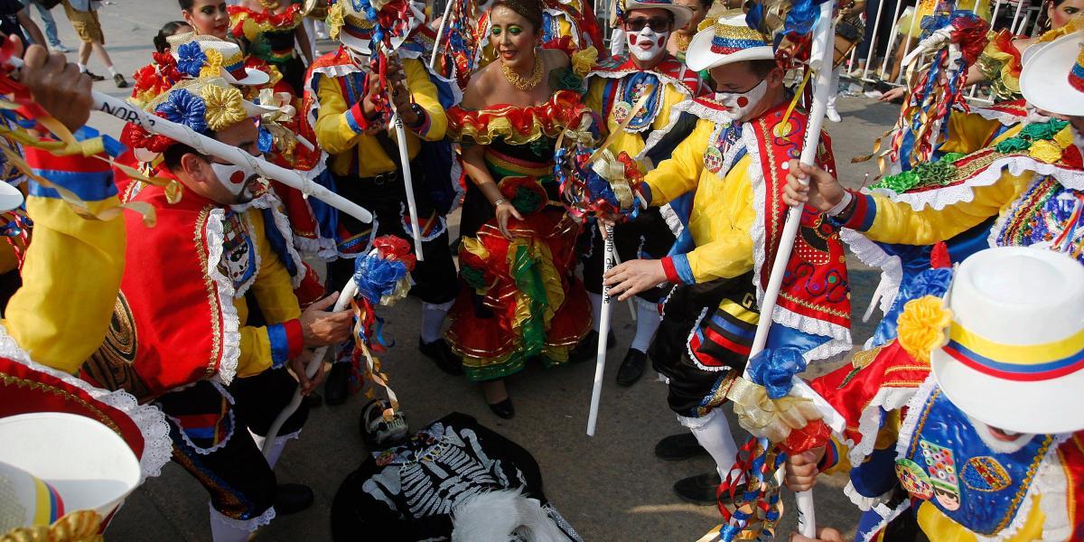 Los Garabatos pusieron fin a la muerte para que prime la alegría en estos Carnavales.