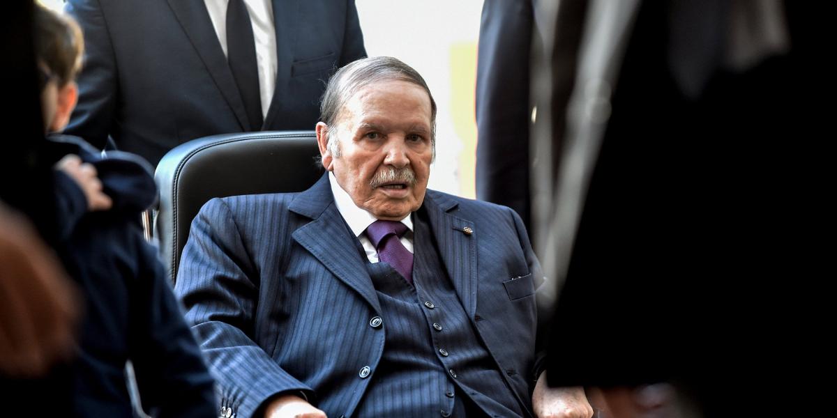 Abdelaziz Buteflika, presidente de Argelia, con graves problemas pero que aspira a un quinto mandato presidencial, lo que ha provocado manifestaciones de rechazo.