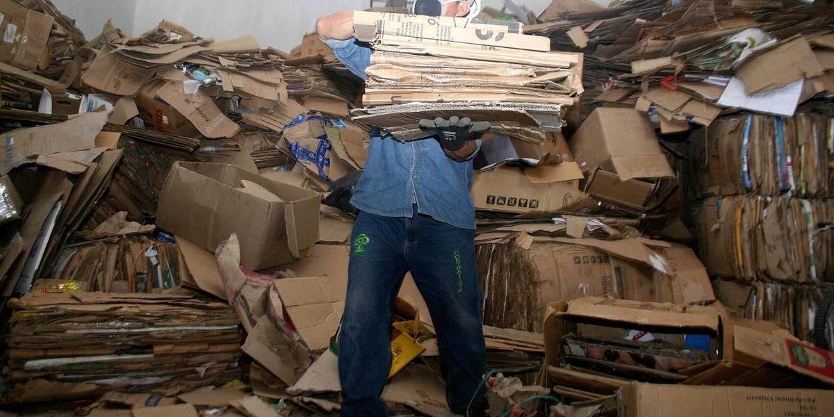 La economía circular (con reciclaje) es una de las estrategias de Cartón de Colombia.