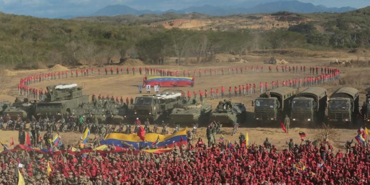 Fotografía de los ejercicios cívico militares que inician el 16 de marzo en Venezuela.