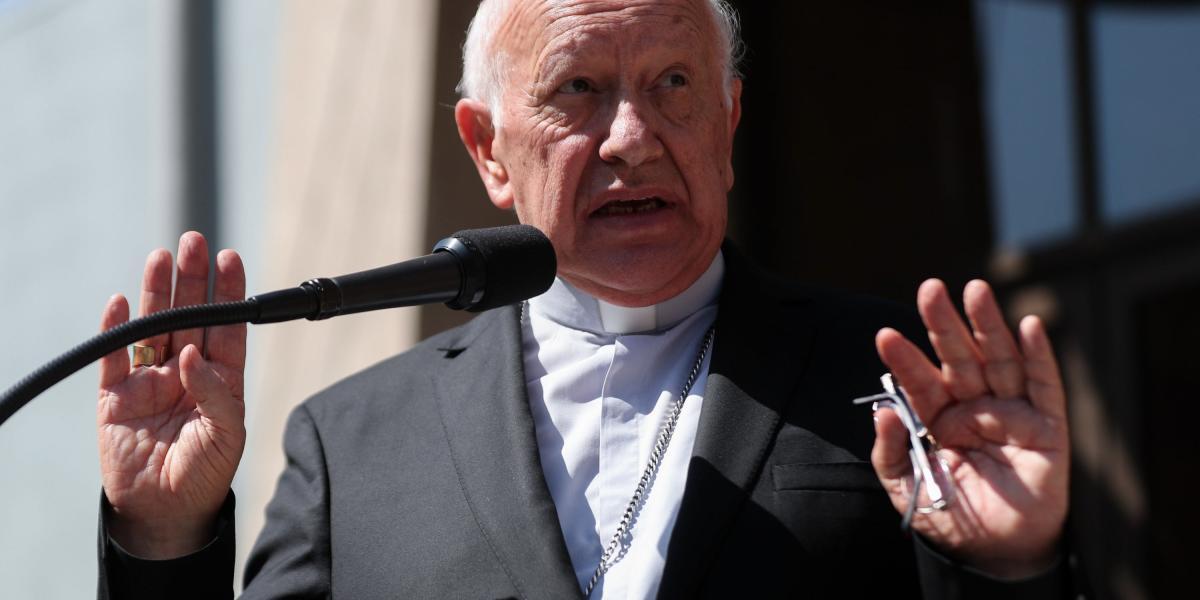 El papa Francisco aceptó este sábado la dimisión del 
arzobispo de Santiago de Chile, el cardenal Ricardo Ezzati, acusado de haber ocultado abusos sexuales.