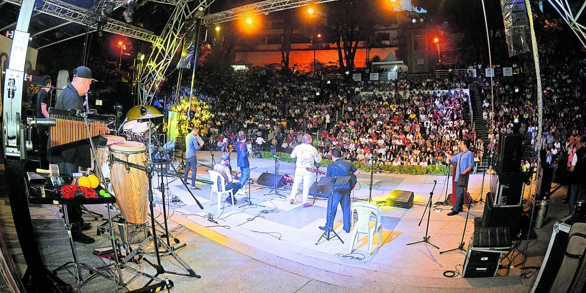Pese a la lluvia, la Fundación Festival de Música Colombiana demostró, como lo ha hecho durante 33 festivales, que Ibagué, ciudad musical, tiene bien ganado su nombre.