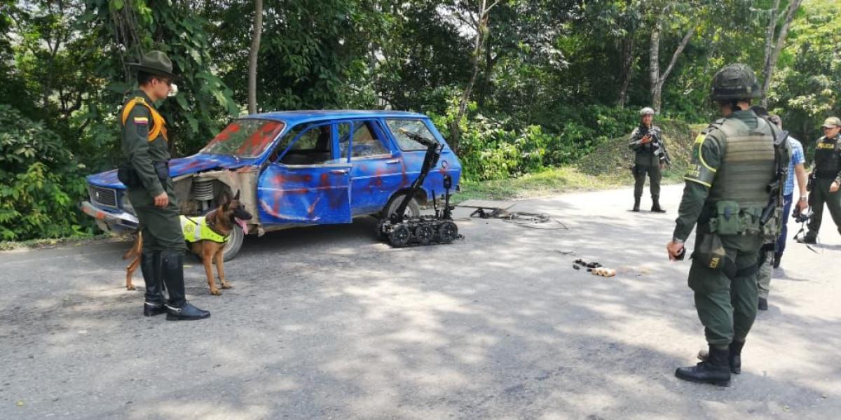 Autoridades desactivaron explosivos hallados en tres vehículos, en Norte de Santander.