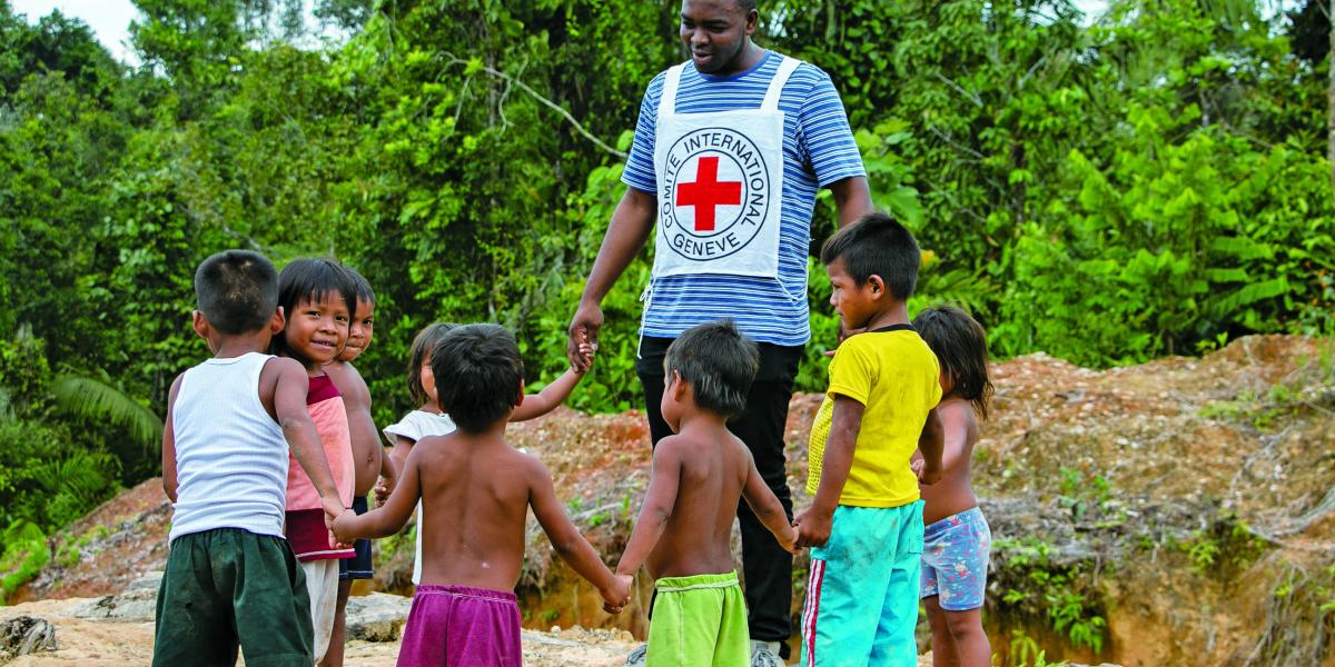 Comunidad Indígena Desplazada en Chocó, atendida por el CICR.