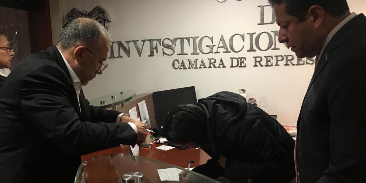 El recurso ante la Comisión de Acusación fue interpuesto por los senadores Roy Barreras e Iván Cepeda