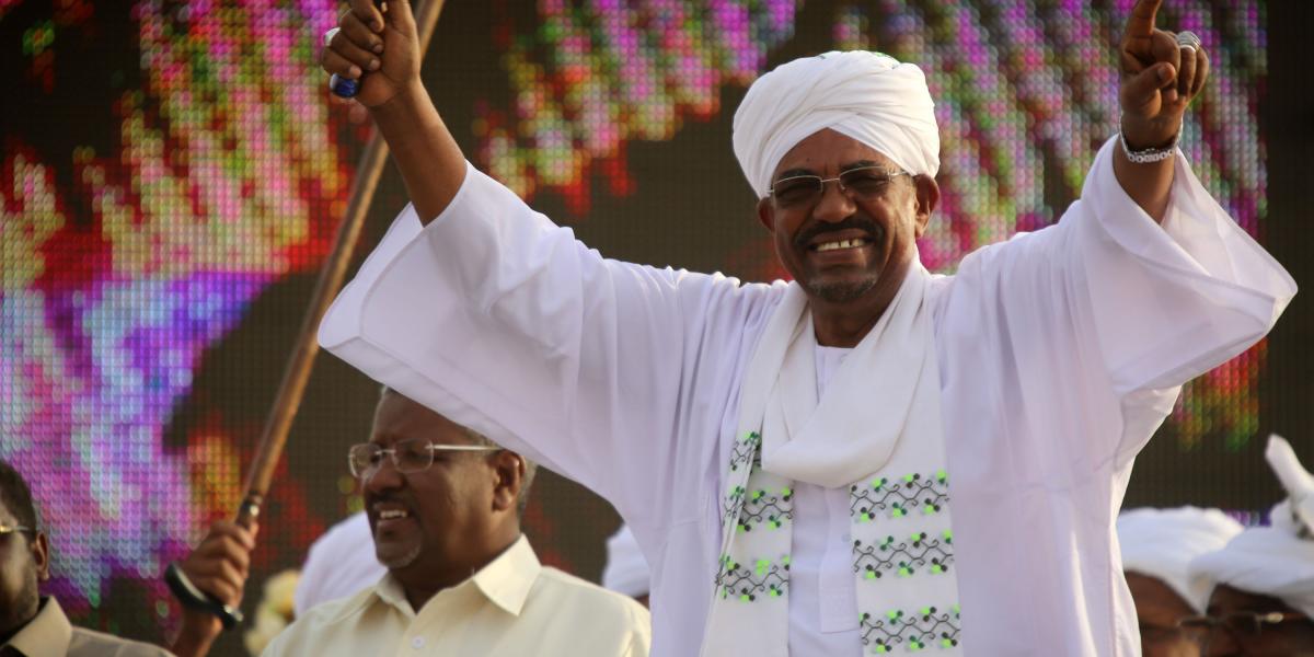 Omar al Bashir, quien permaneció en el poder en Sudán por 30 años.