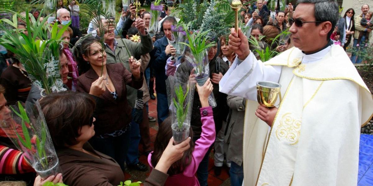 Se recomienda que para el Domingo de Ramos se usen ameros de mazorca y no palmas de cera o de vino.