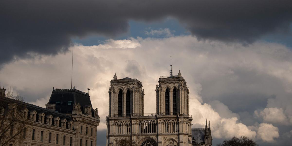 La Catedral de Notre Dame es uno de los más emblemáticos monumentos de París.