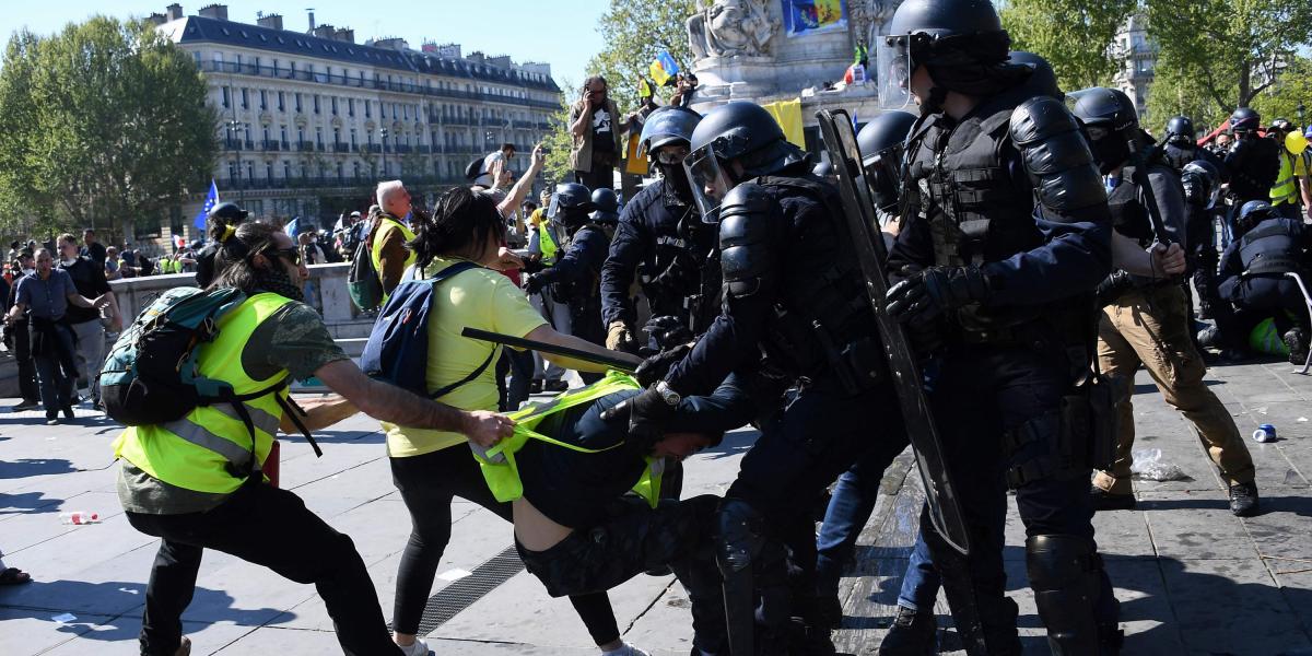 A las ya tradicionales marchas de los ‘chalecos amarillos’ en varias ciudades de Francia se han ido uniendo manifestantes de ultraderecha que siembran el caos y hacen que estas convocatorias se conviertan realmente en actos vandálicos.