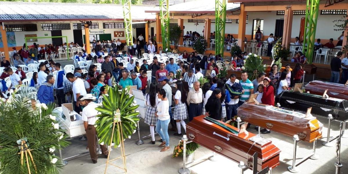 Velorio colectivo se inició en escuela de Rosas, Cauca.