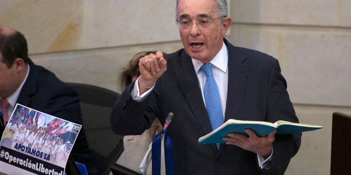 Álvaro Uribe Vélez, senador por el Centro Democrático