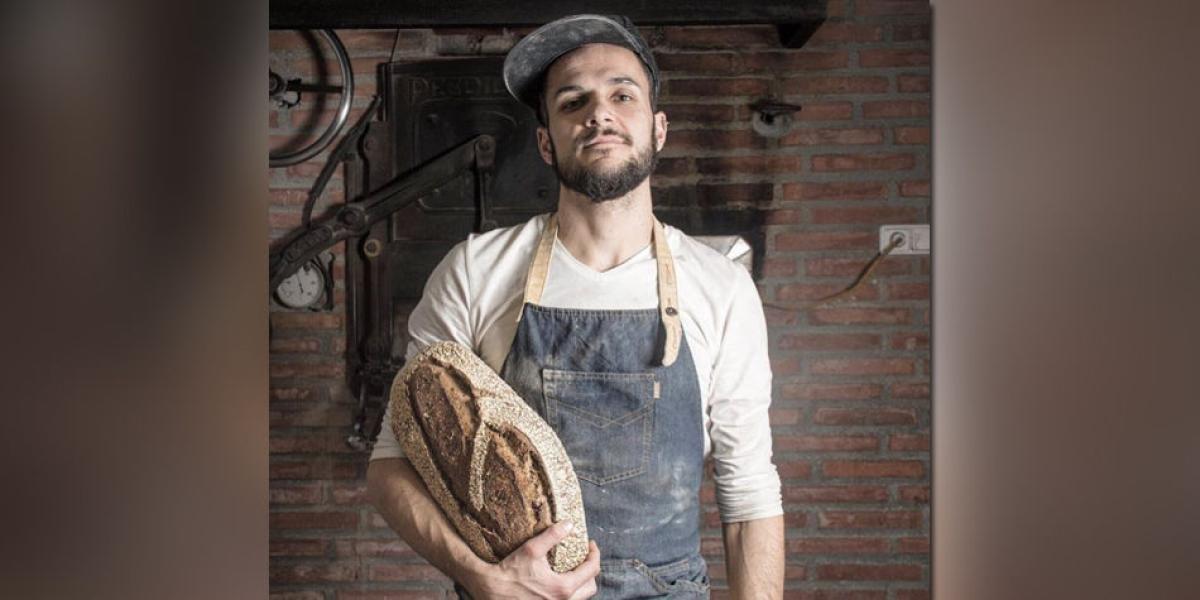 Jordi Morera busca mantener el legado de su tatarabuelo exaltando el arte del pan artesanal.