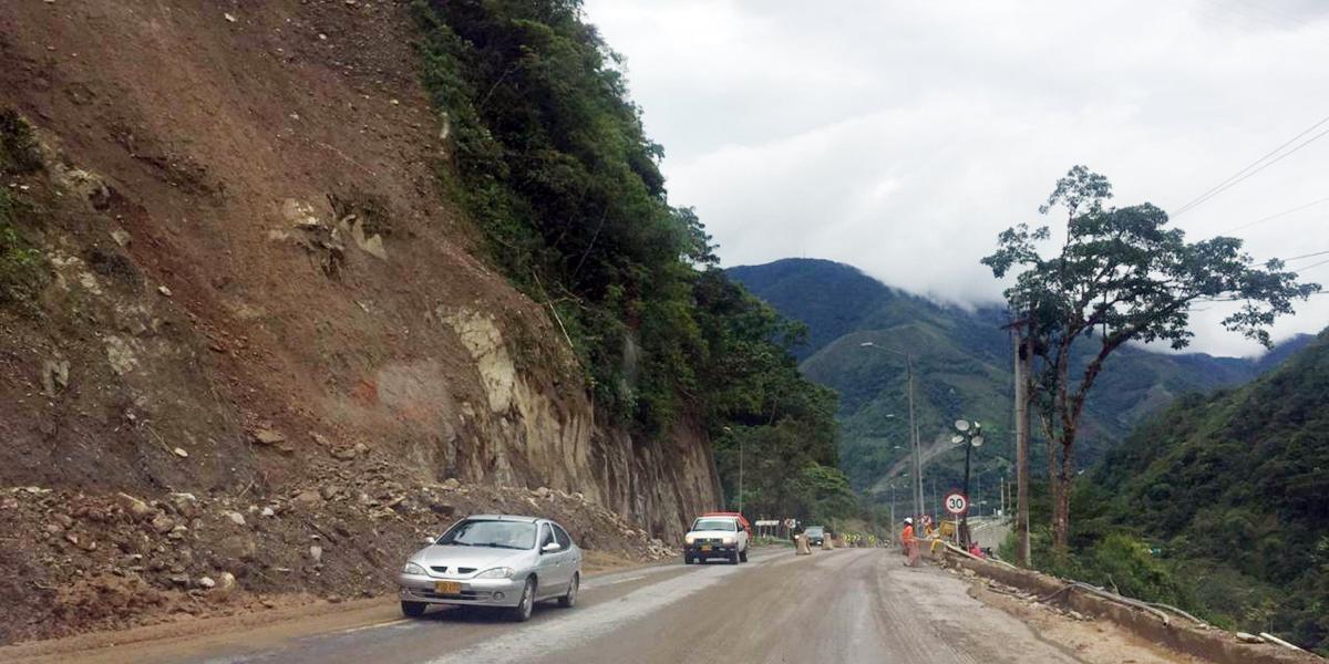 Por la vía Bogotá–Villavicencio se mueven a diario 10.000 vehículos.