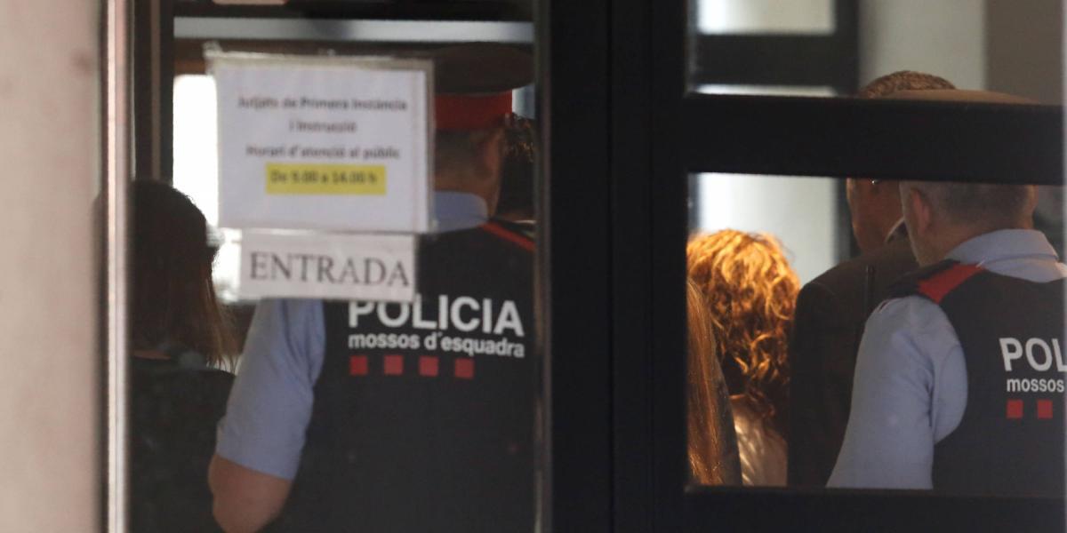 Shakira llega a la corte en Esplugues Llobregat, cerca de Barcelona, ​​el 6 de junio de 2019, para ser interrogada sobre una supuesta evasión fiscal.