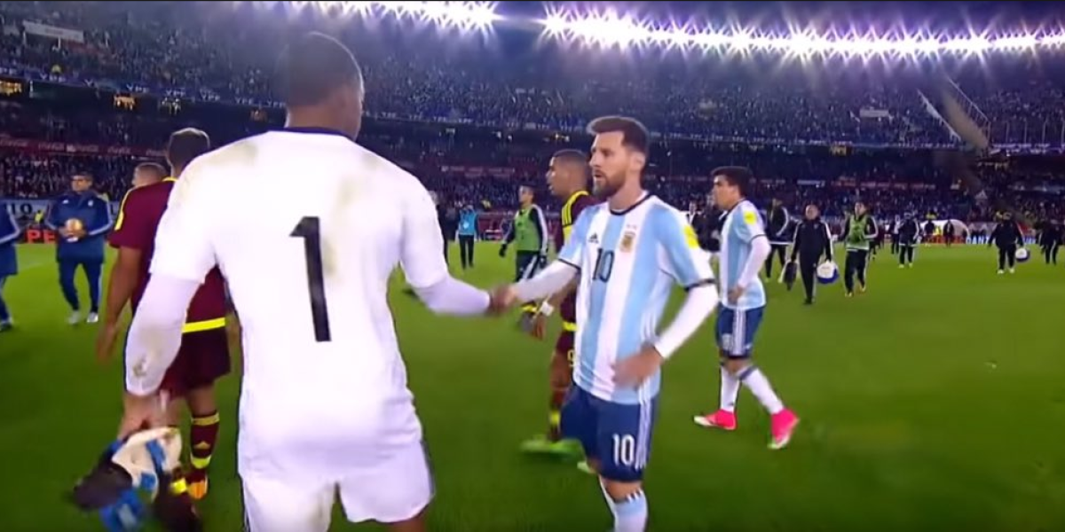 Wuilker Faríñez ya protagonizó grandes atajadas frente a Lionel Messi.