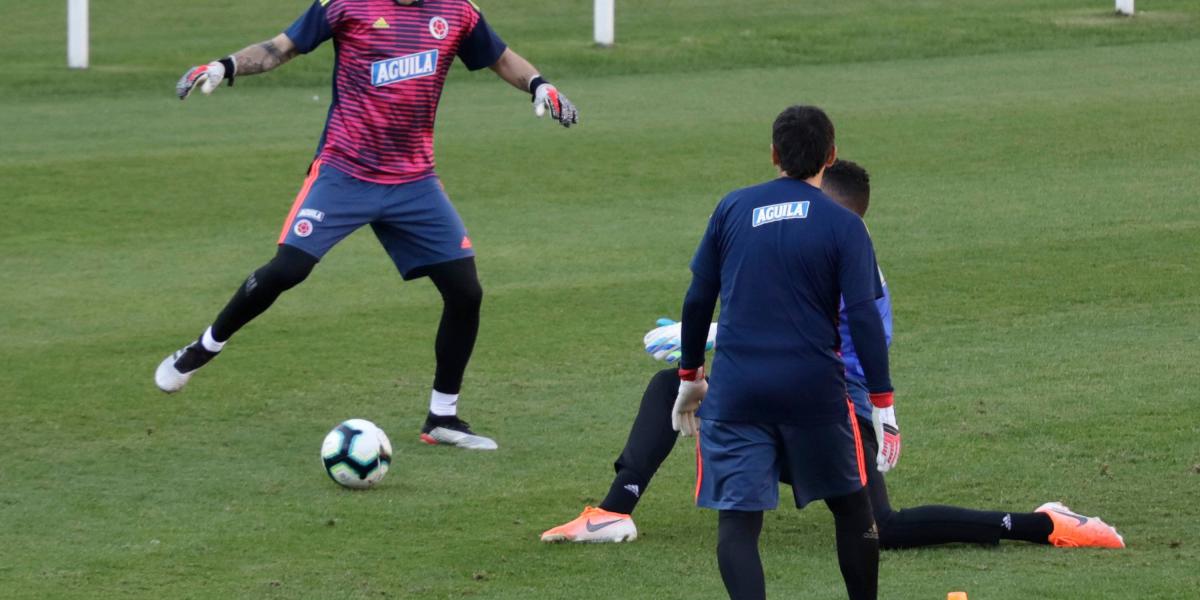David Ospina volvió a entrenarse con la Selección luego de su viaje a Colombia.