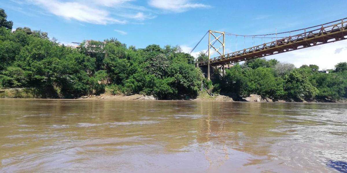 Cerca de 150 mil habitantes del municipio, hoy día vierten sus desechos directamente a los ríos Bogotá y Magdalena.