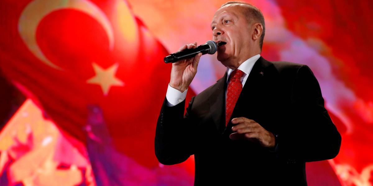 El presidente turco Recep Tayyip Erdogan nueve sus fichas geopolíticas a veces en contravía de los intereses de sus aliados occidentales.