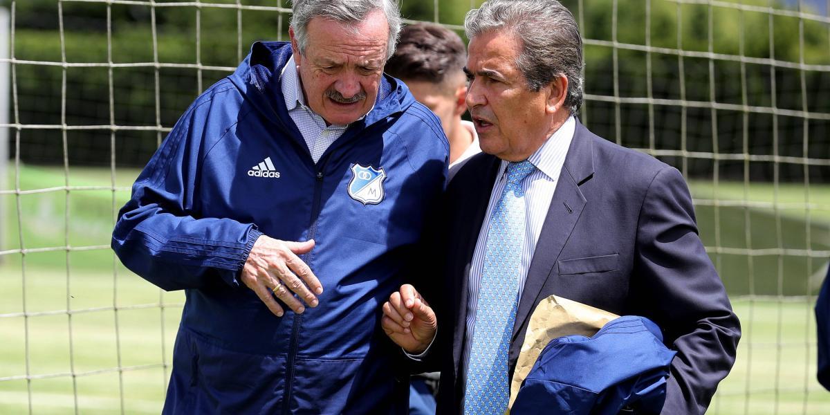 Pinto y Camacho, técnico y presiente del club embajador.