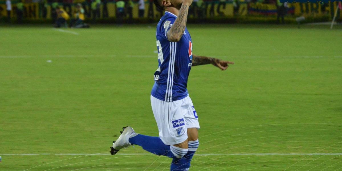 Cristian Arango anotó el 1-2 a favor de Millonarios sobre Bucaramanga.