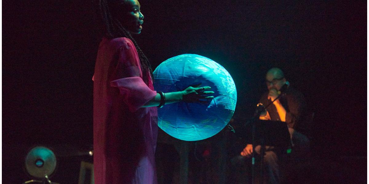Obra sobre la inmigración en La Casa del Teatro Nacional