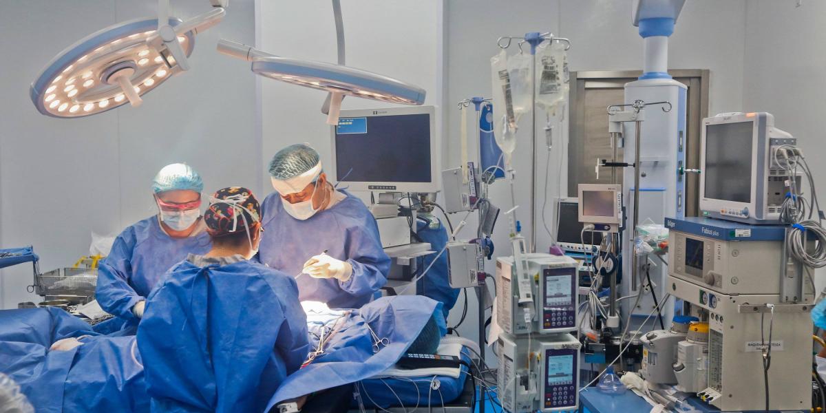 La red de Arévalo se especializó en el robo de equipos de gastroenterología.