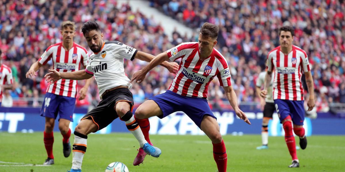 Santiago Arias no jugó en la victoria 1-0 del Atlético de Madrid contra Bayer Leverkusen.