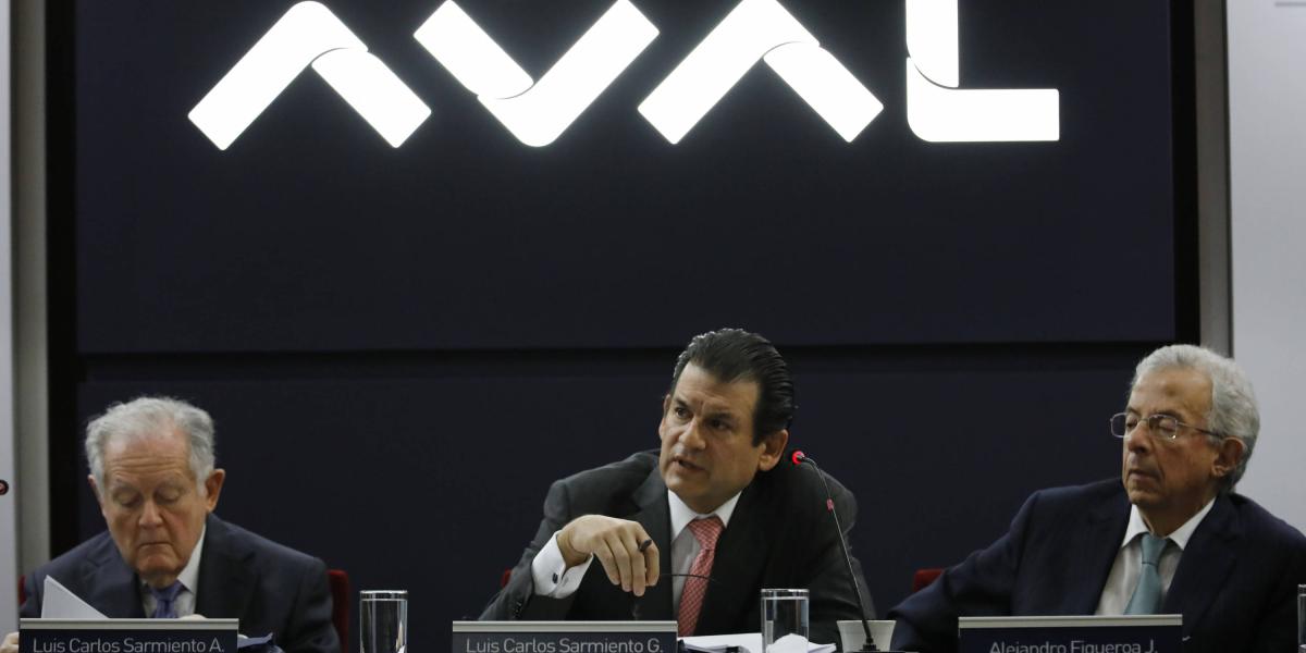El 31 de octubre de 2019, Grupo Aval anuncio que entró en un acuerdo para adquirir Multi Financial Group (MFG), holding del banco Multibank Panamá.