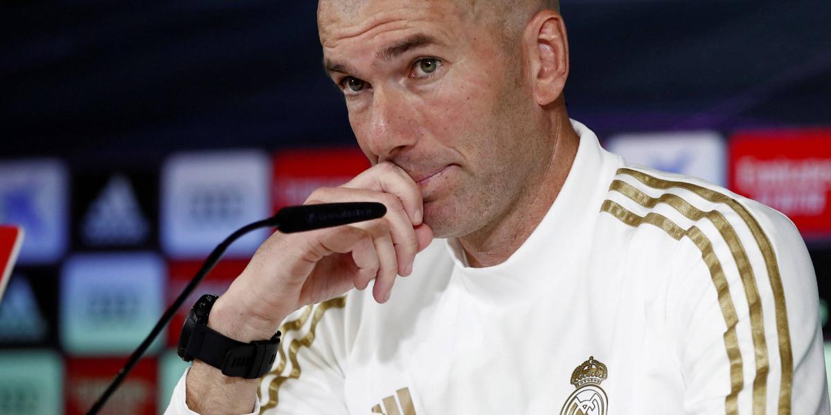 Zinedine Zidane, técnico francés.