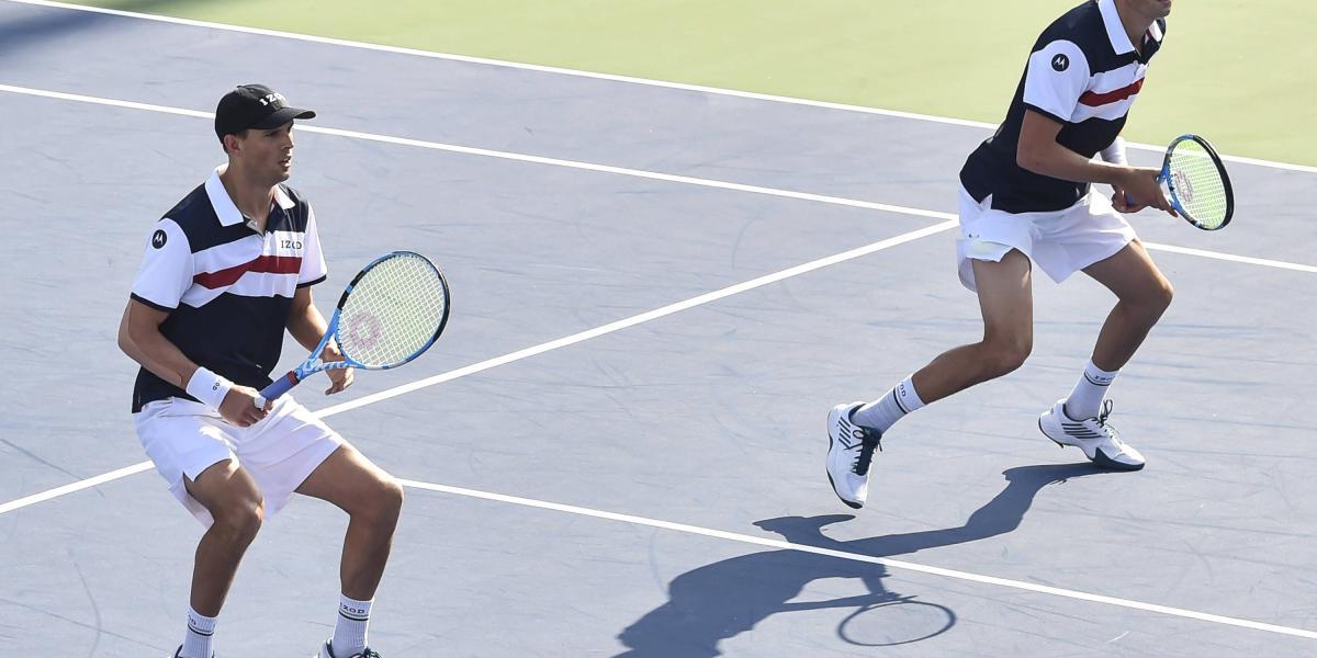Los tenistas estadounidenses Mike (izq.) y Bob Bryan son las máximas figuras de los dobles en la historia del tenis. Han ganado 18 títulos y posicionado esta modalidad.
