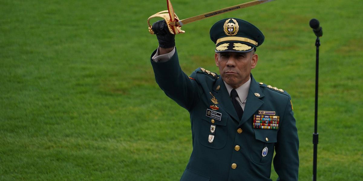 El general Eduardo Zapateiro tuvo su ceremonia de reconocimiento de tropas este lunes.