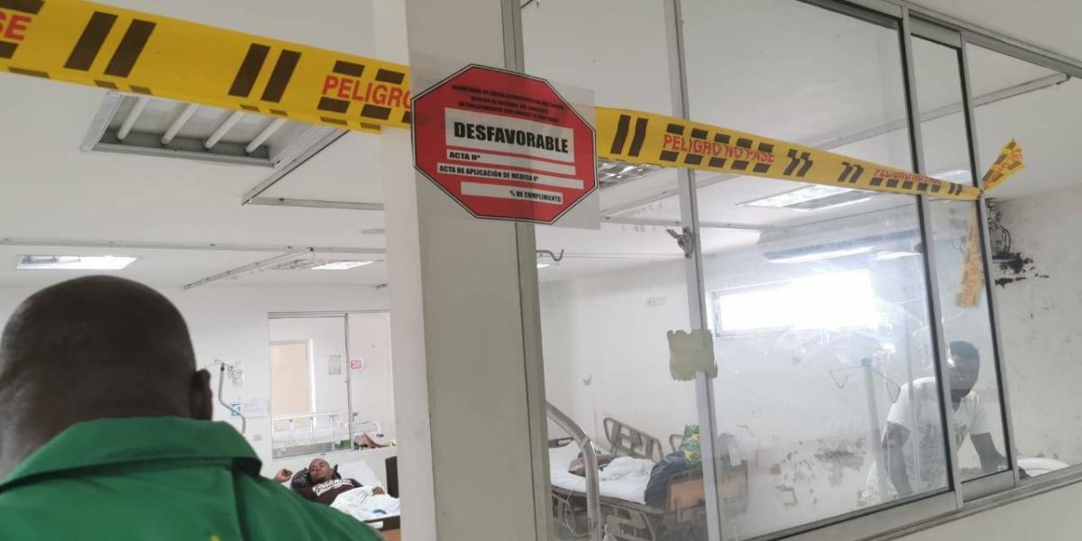 Las autoridades de salud del departamento sellaron algunas áreas del centro de salud.