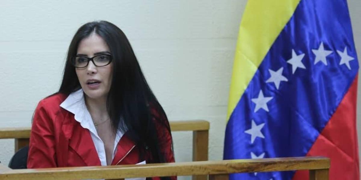 Fotografía cedida por Prensa Miraflores que muestra a la ex congresista Aida Merlano durante una audiencia judicial en Caracas (Venezuela).