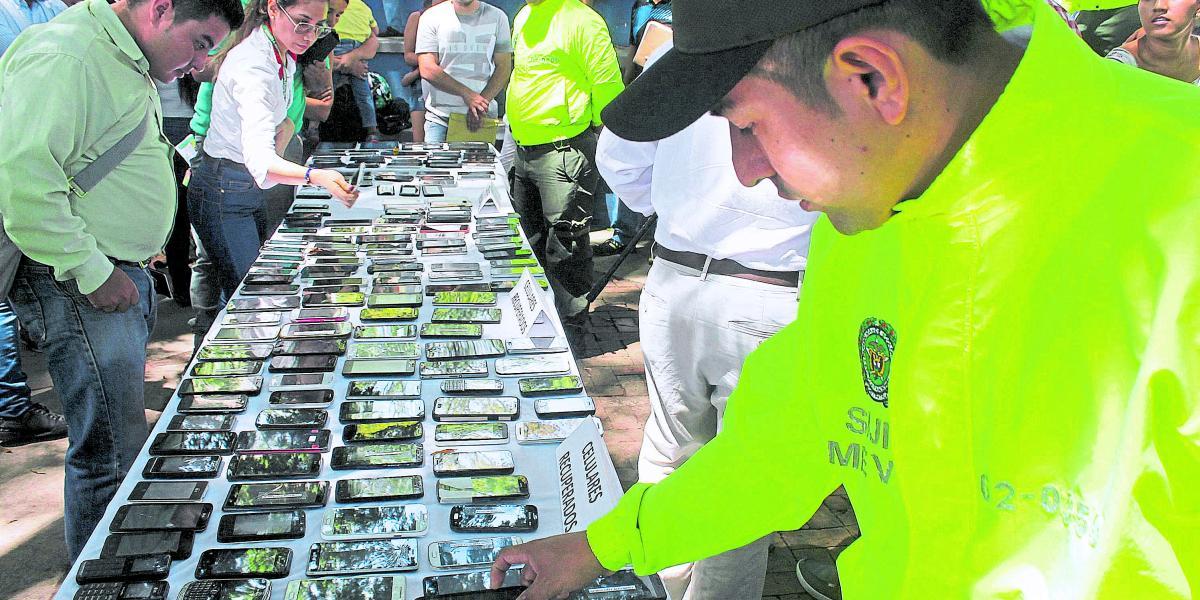 Hasta el 15 de febrero, la Policía de Bogotá había recuperado 867 celulares robados en la ciudad.