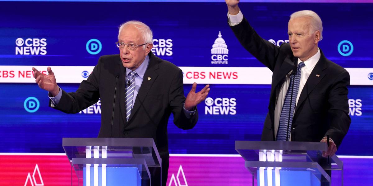 Joe Biden atacó a Bernie Sanders durante el debate debido a sus posturas.