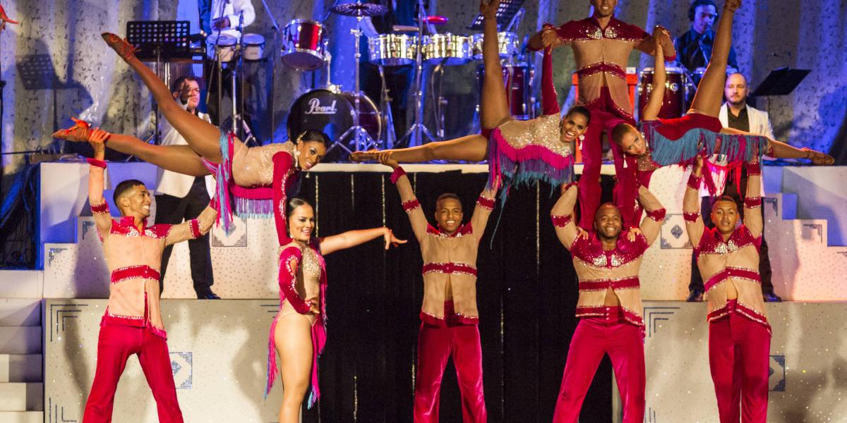 Delirio es una escuela de salsa, música y circo nacida en Cali.