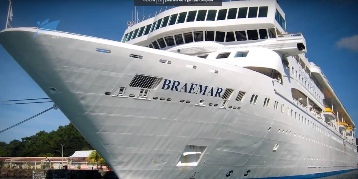 El crucero en el cual llegó la mujer con coronavirus es el  Braemar, de la firma naviera  Fred Olsen.