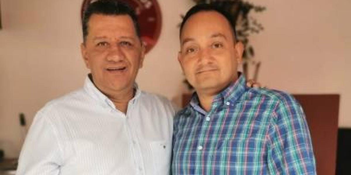 Ricardo Orozco (izq.), gobernador del Tolima, y Fredy Torres Cerquera (der.), su secretario de Ambiente y Gestión del Riesgo y el protagonista de la situación.